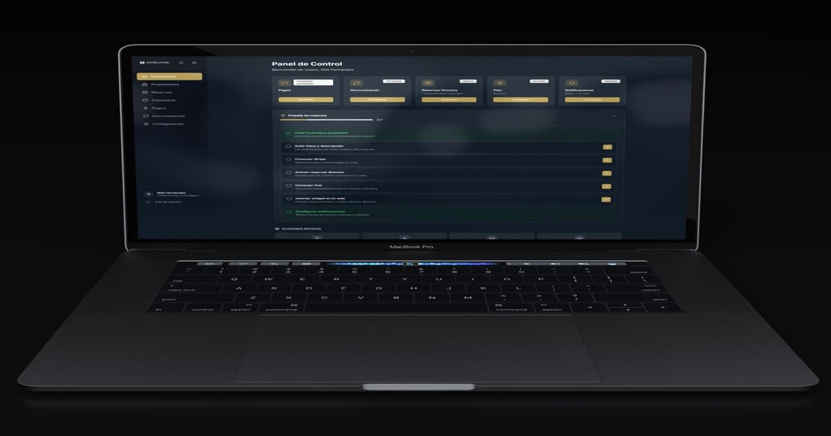 Laptop moderno exibindo um dashboard escuro com indicadores, evocando o painel único que a IA oferece para gerenciar dezenas de imóveis